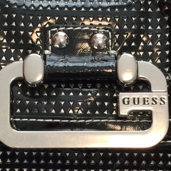 GUESS NWOT SHOULDER BAG/CLUTCH - Picture 3 of 4